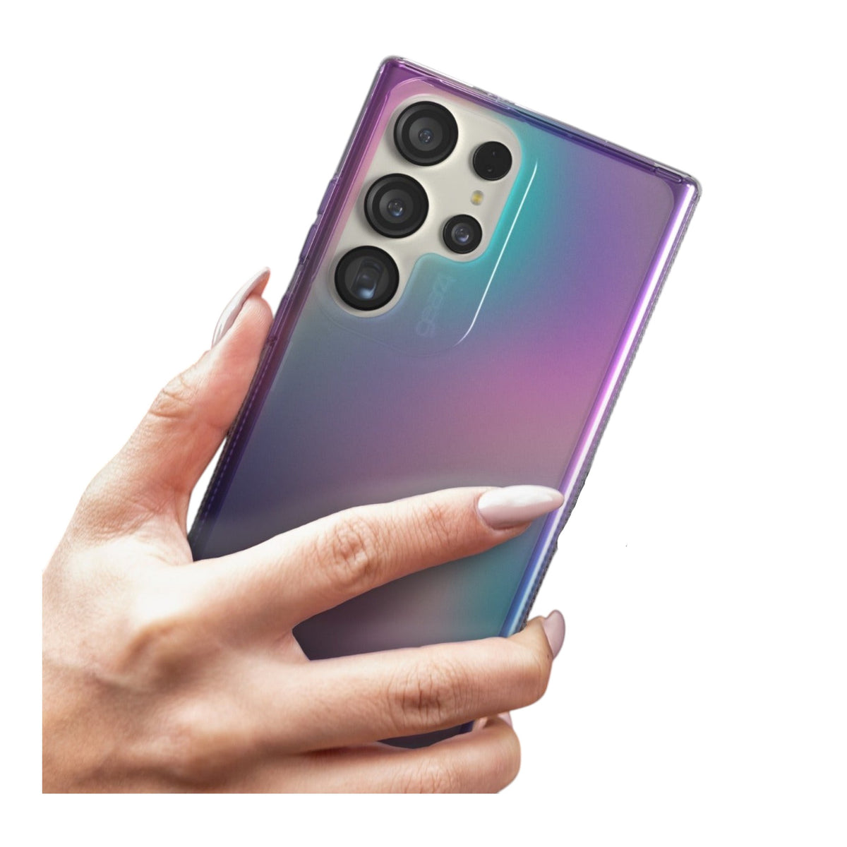 Mano sosteniendo un Samsung Galaxy 23 Ultra con funda Gear4 Milan iridiscente de alta protección D3O