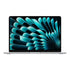 Apple MacBook Air 13.6" plateada con chip M4, 16GB RAM y SSD de 256GB. Pantalla Liquid Retina.