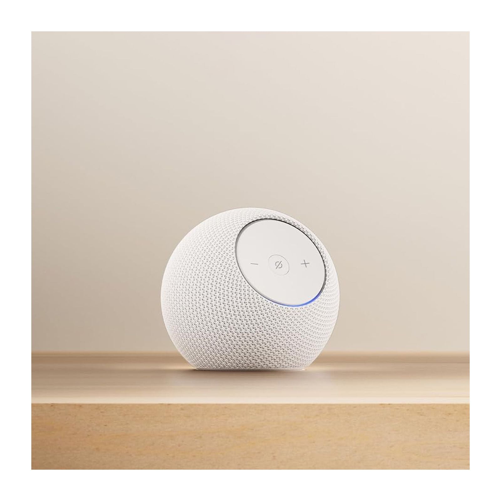 https://doto-public-app-files.s3.us-east-1.amazonaws.com/products/bff/echodotmaxbla_2_6a6bb0ce7e630.jpg