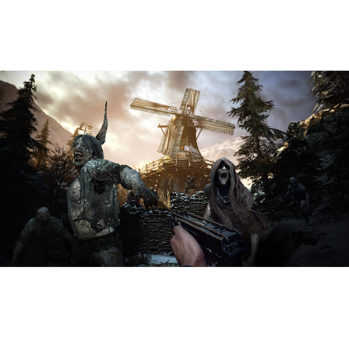 Vista en primera persona apuntando a monstruos junto a un molino de viento en Resident Evil Village