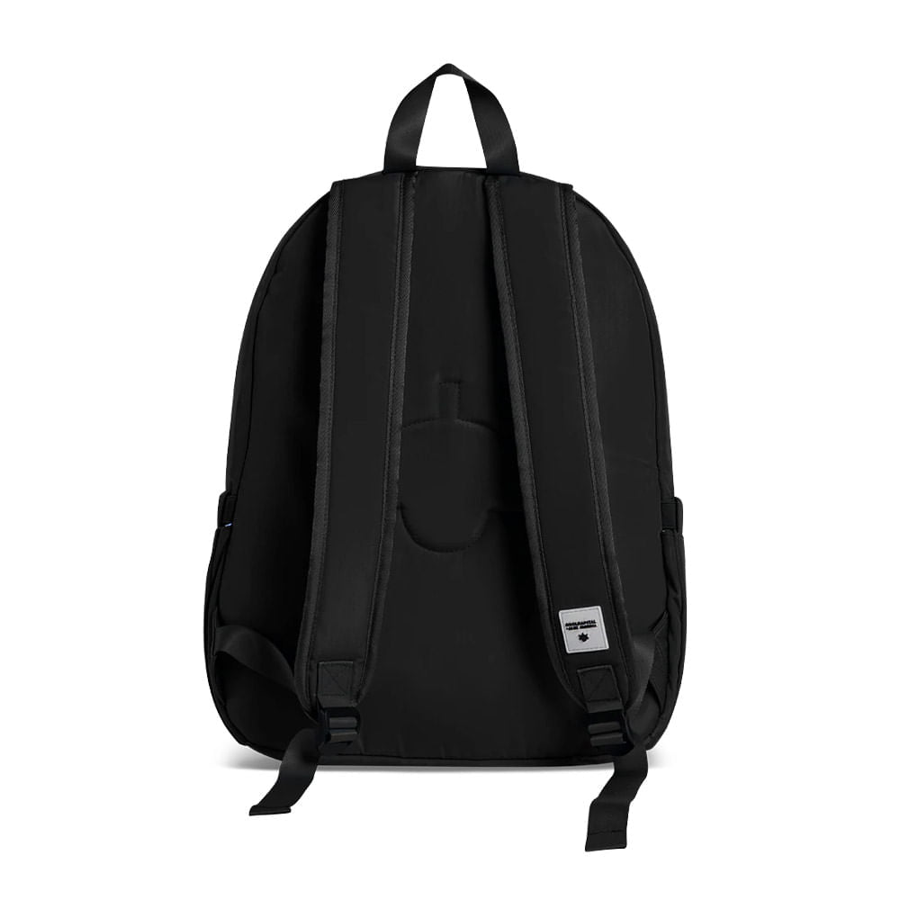 https://doto.vteximg.com.br/arquivos/ids/187533/sty-mochila-y-cangurera-siordia-negro-dotomexico-vista-trasera.jpg?v=637793593891430000